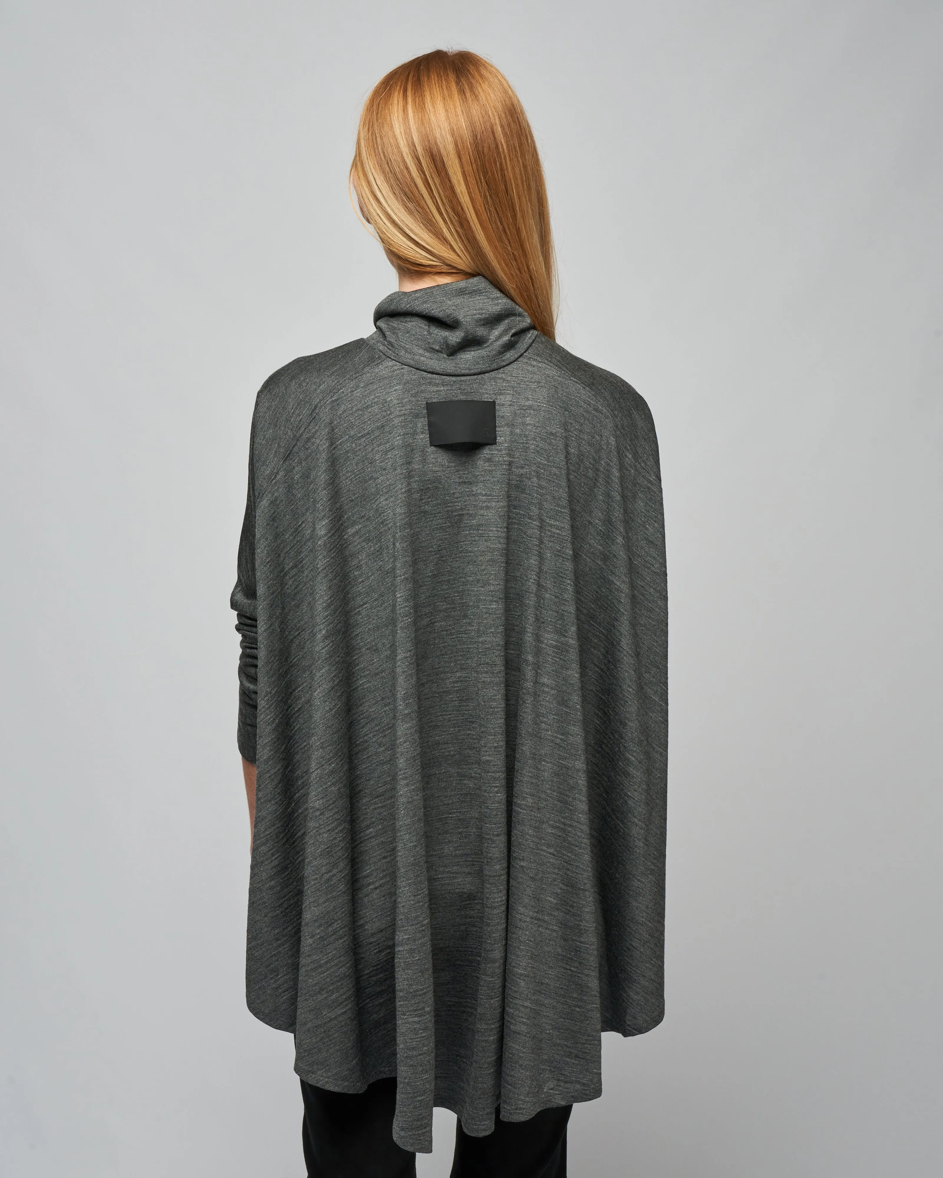 elyse flair high-neck top - charcoal
