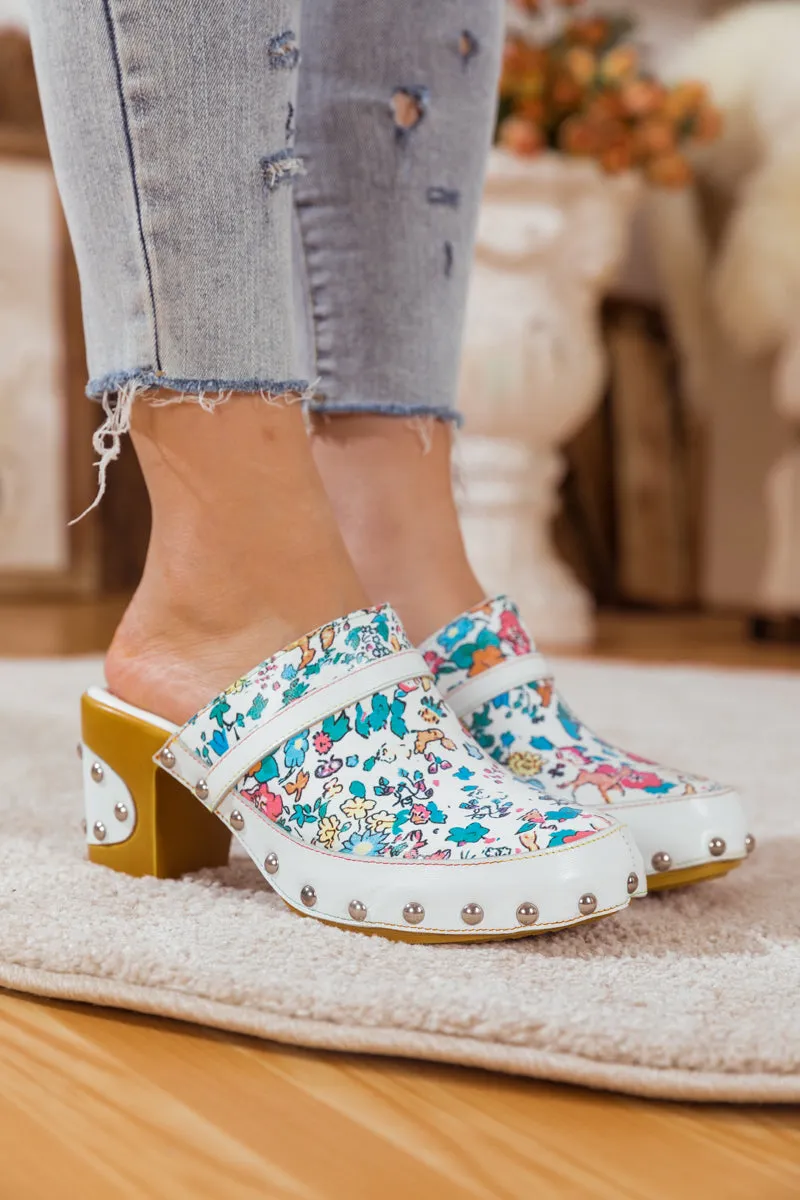 Graffiti Floral Patterned Leather Clog White