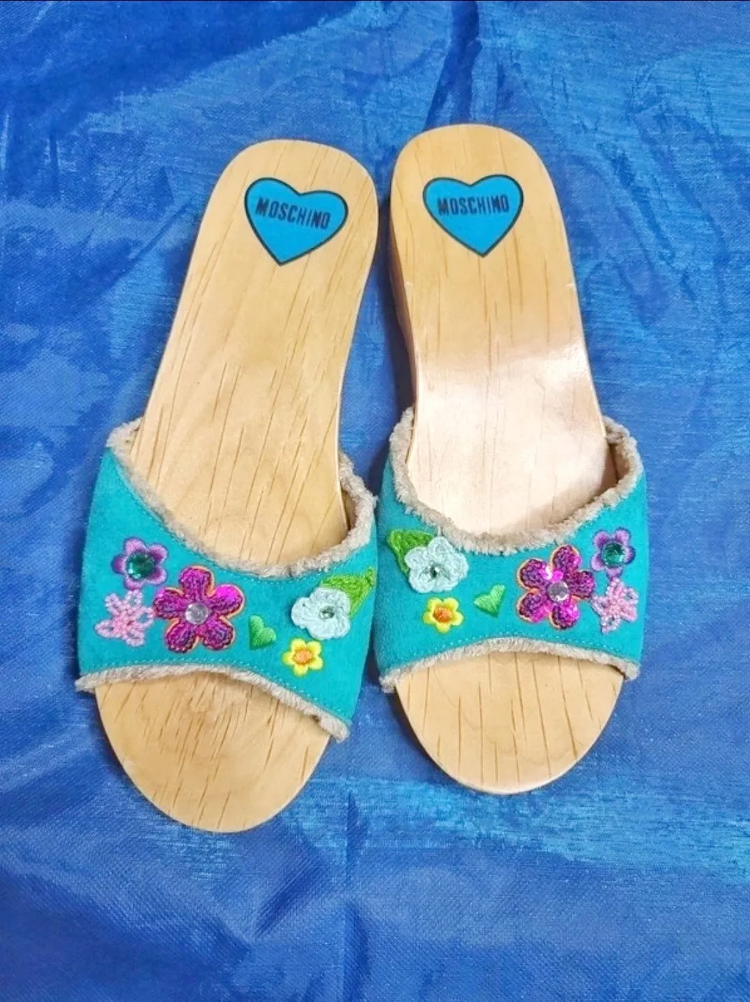 Mules en bois Moschino