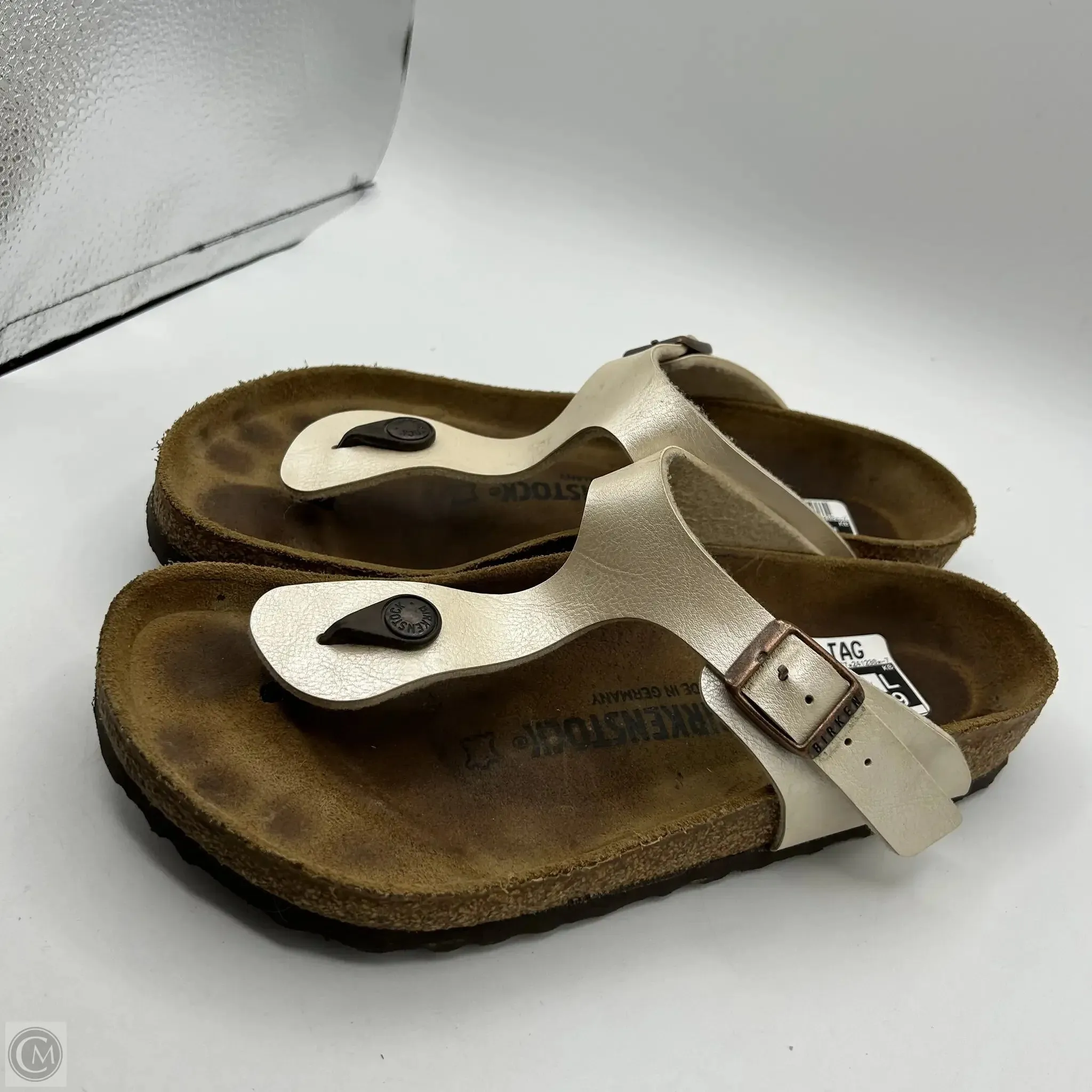 Sandals Flats By Birkenstock In Cream, Size: 8