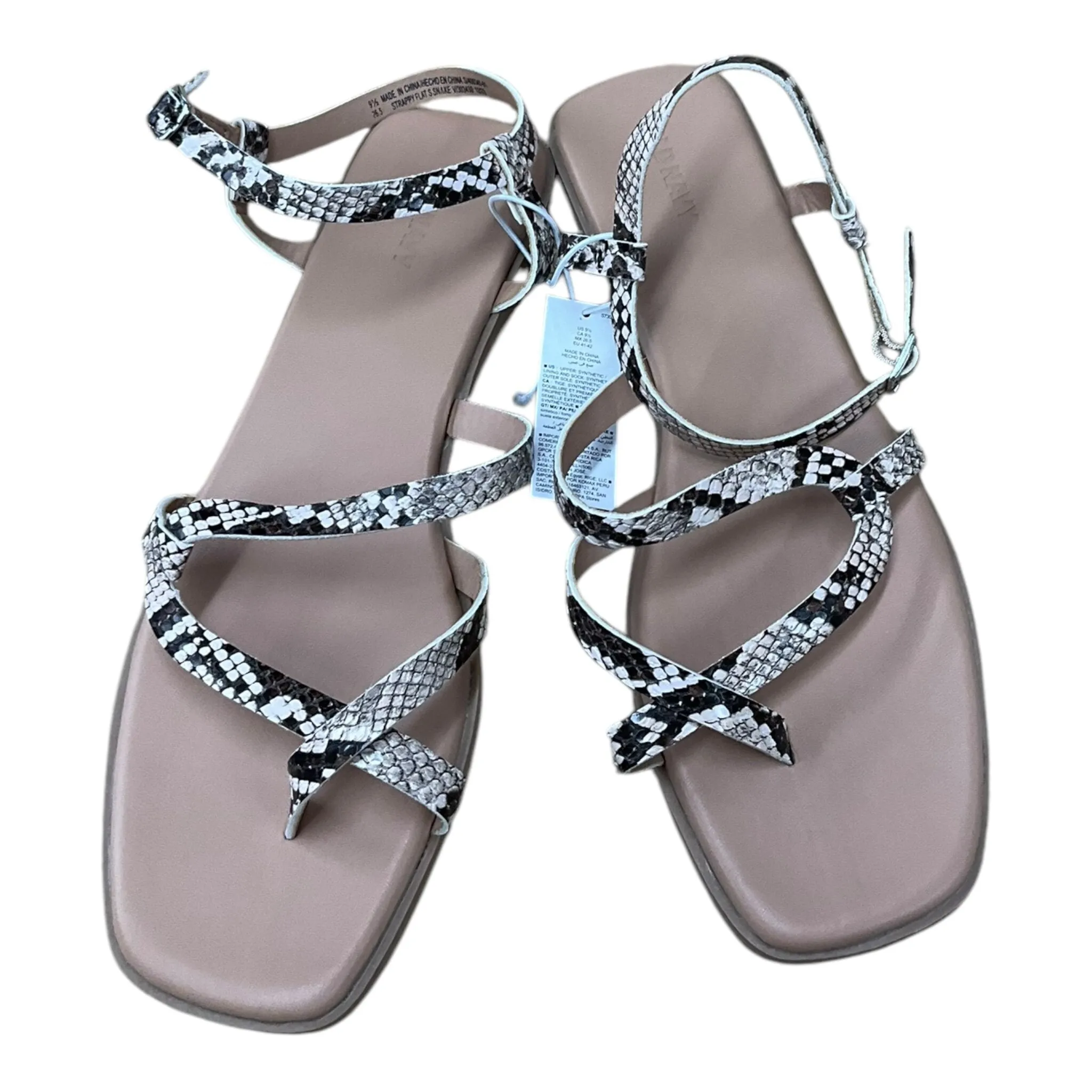 Sandals Flats By Old Navy  Size: 9.5