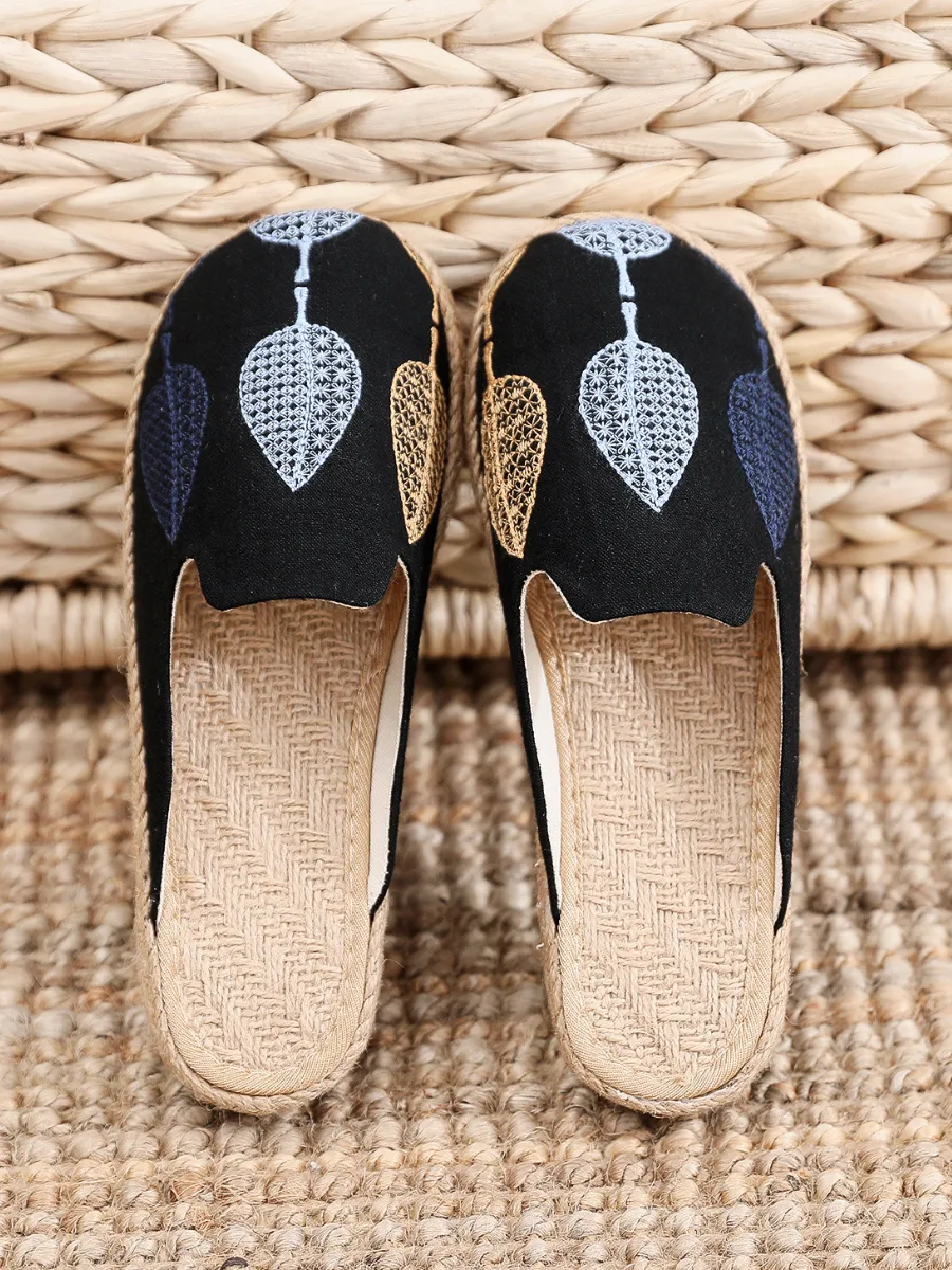 Vintage Embroidered Summer Mule - Black