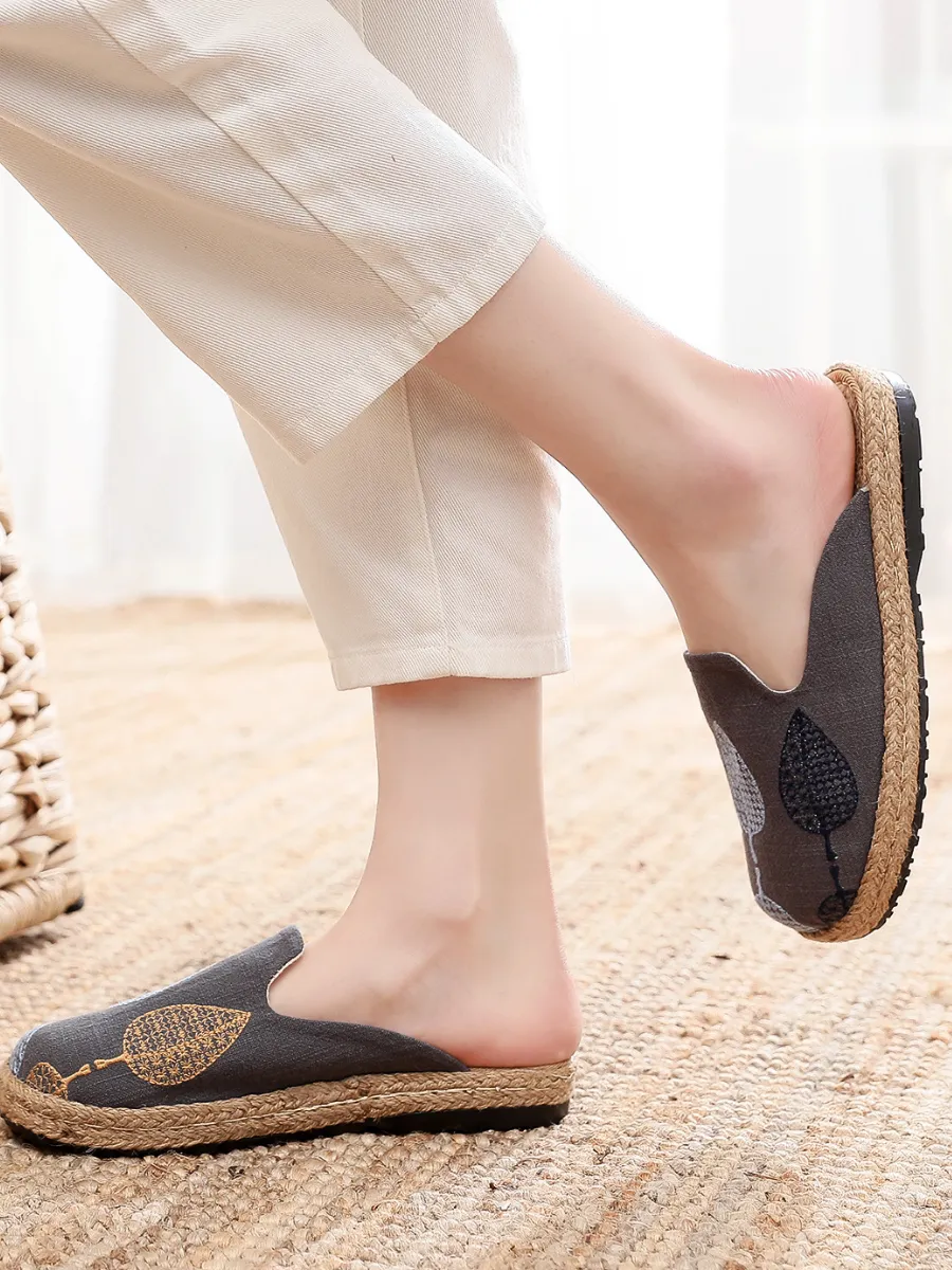 Vintage Embroidered Summer Mule - Grey