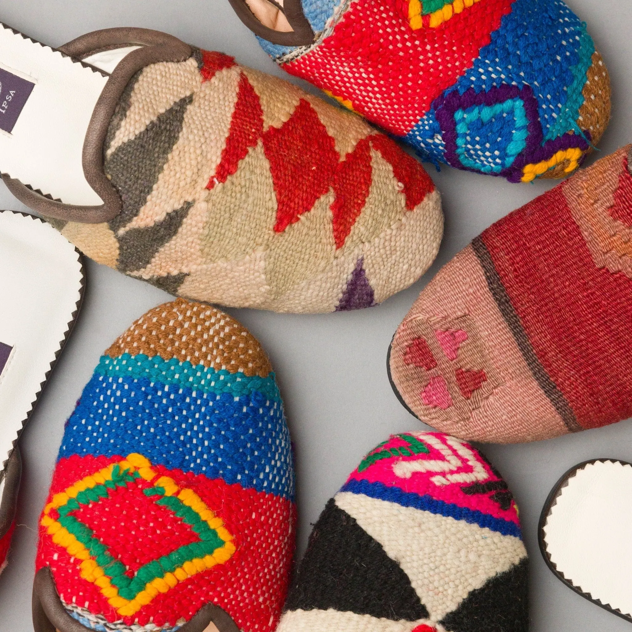 Women's Kilim Mule Size 6